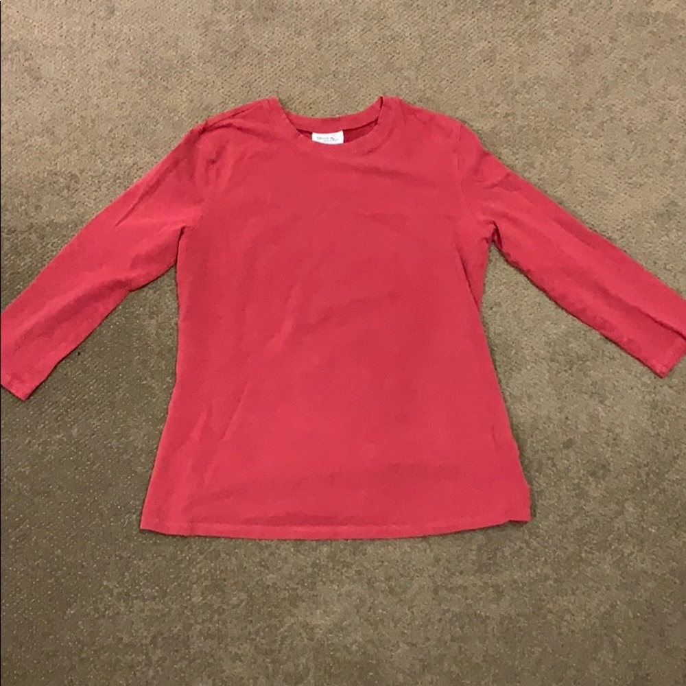 Red maternity shirt